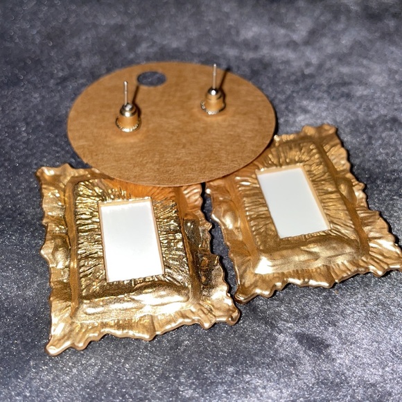 Mona Lisa Gold Framed Pierced Earrings Absolute Incredibly Beautiful!!! - Picture 5 of 5